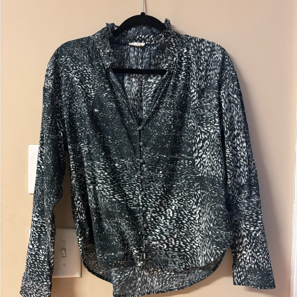 PILCRO The Tavi Buttondown Blouse size  XS - Picture 2 of 5